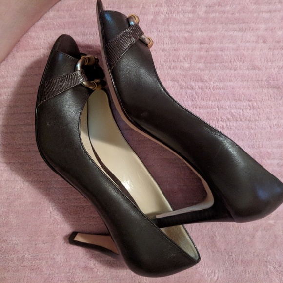 Like new, Black Ann Taylor heels - Picture 2 of 2
